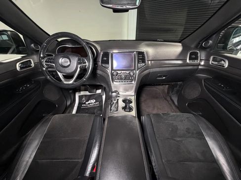 Used 2018 Jeep Grand Cherokee Altitude AWD/4WD image 21