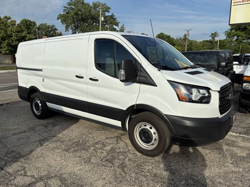 Used 2019 Ford Transit 150 130 Low Roof RWD image 2