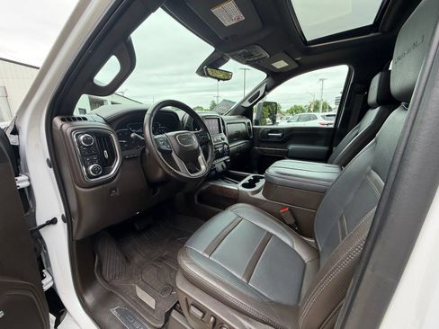 Used 2023 GMC Sierra 2500 Denali w/ Denali Ultimate Package AWD/4WD image 10