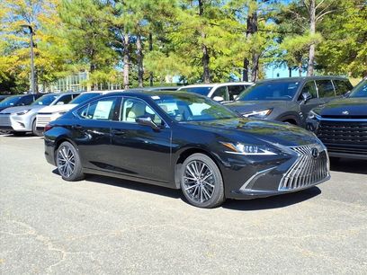 New 2025 Lexus ES 350 w/ Premium Package