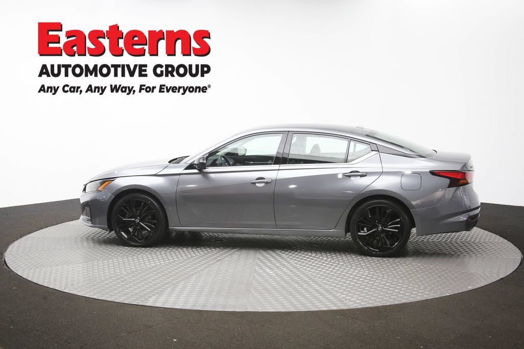 Used 2023 Nissan Altima 2.5 SR FWD image 62