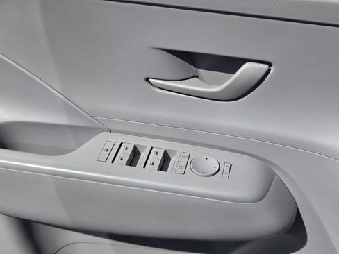 Used 2024 Hyundai Kona SEL FWD image 21