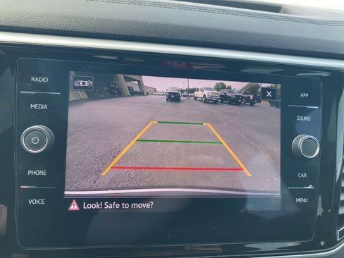 Used 2023 Volkswagen Atlas Cross Sport SE w/ Panoramic Sunroof Package image 23