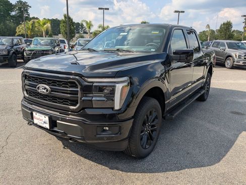 New 2025 Ford F150 Lariat w/ Equipment Group 502A High image 8