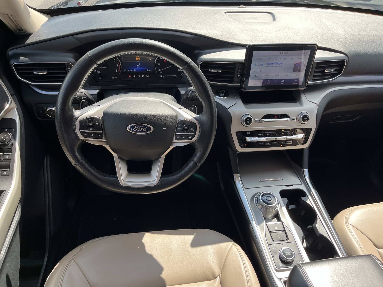 Used 2021 Ford Explorer XLT w/ Equipment Group 202A AWD/4WD image 13