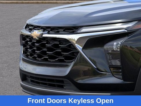 New 2026 Chevrolet Trax LT w/ Driver Confidence Package image 14