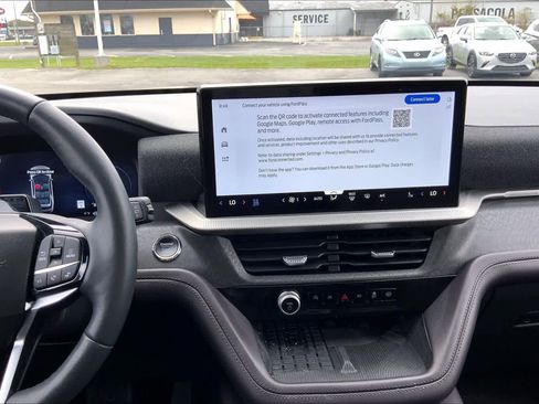 Certified 2025 Ford Explorer Platinum image 6