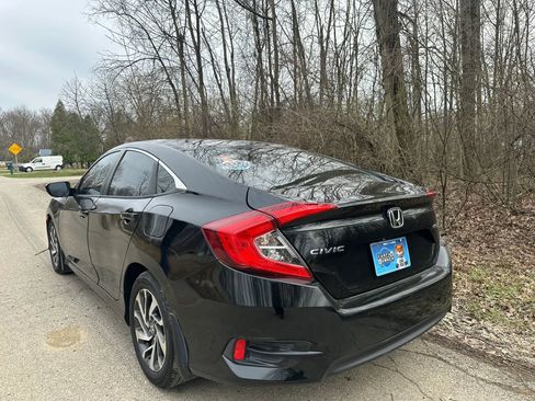 Used 2016 Honda Civic EX image 2