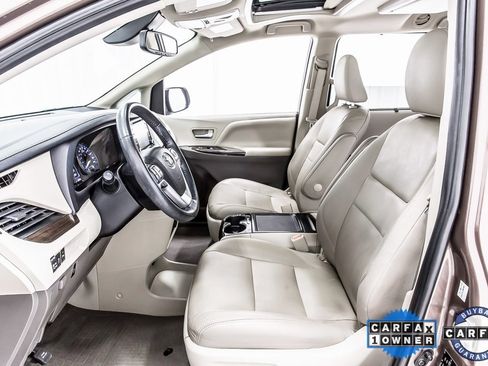Used 2020 Toyota Sienna XLE Premium image 27