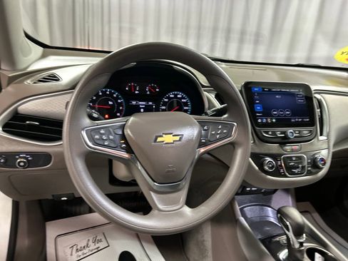 Used 2025 Chevrolet Malibu LS w/ Driver Confidence Package image 15