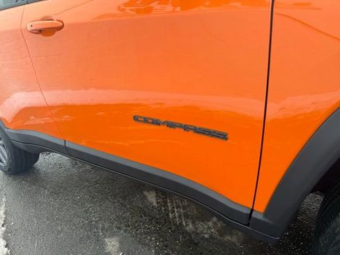 New 2026 Jeep Compass Latitude image 5