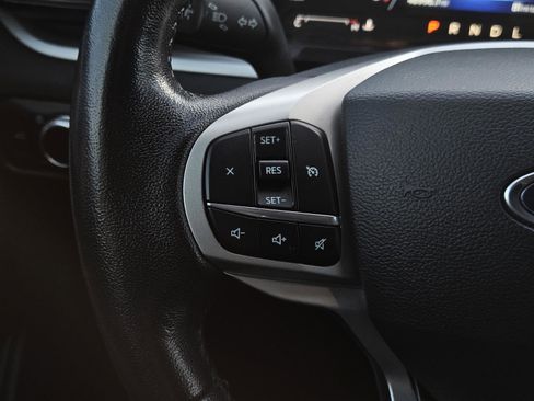 Used 2022 Ford Explorer XLT w/ Class IV Trailer Tow Package image 14