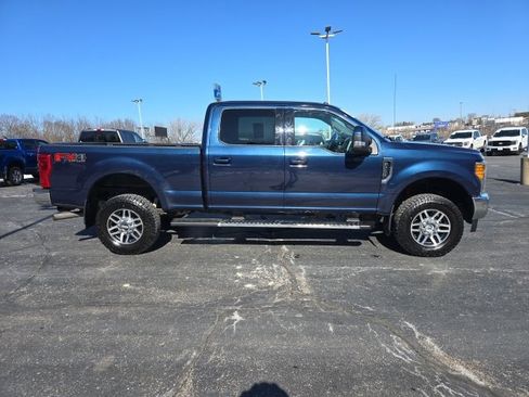 Used 2017 Ford F250 Lariat w/ Lariat Value Package image 9