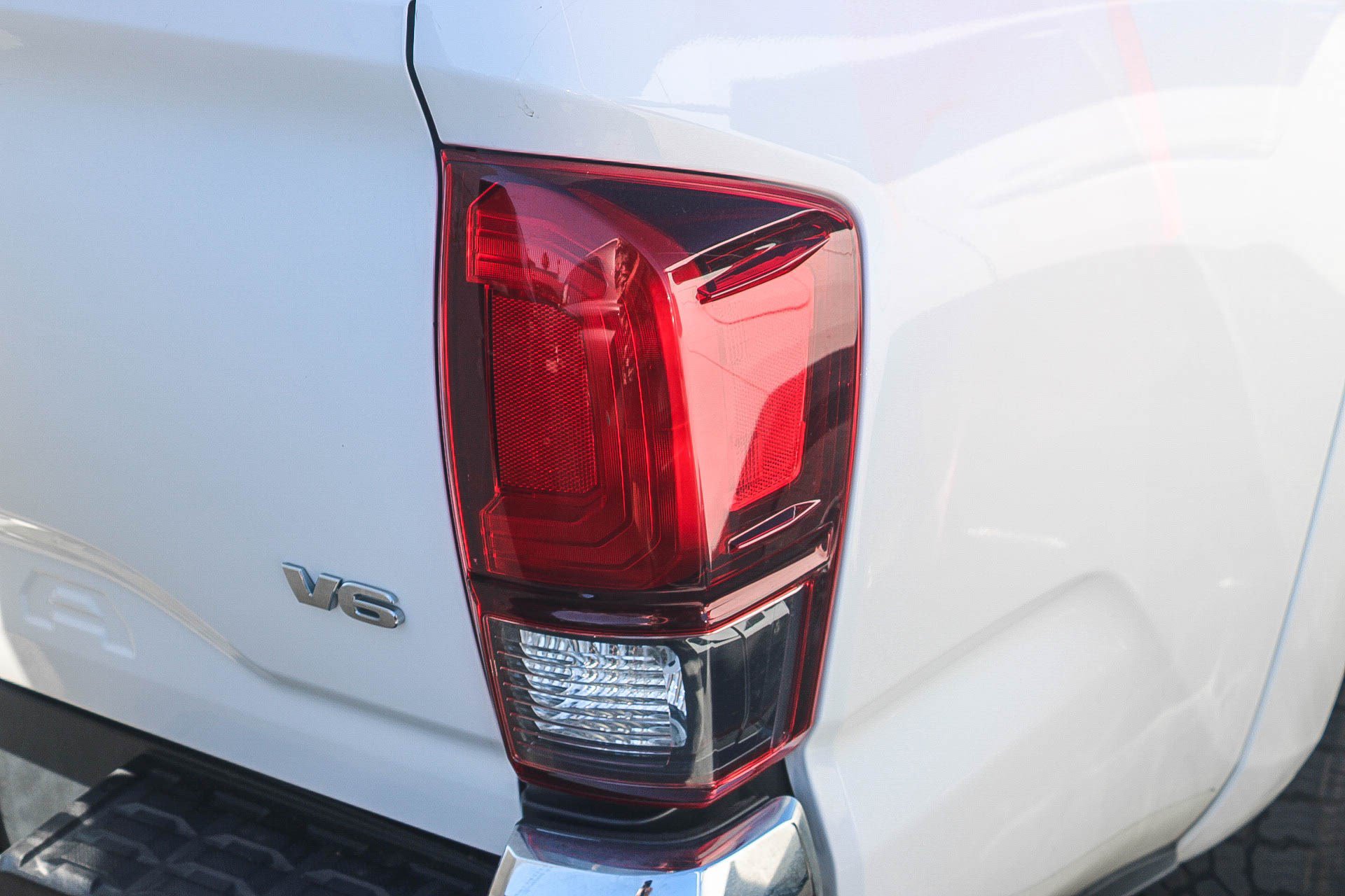 Used 2019 Toyota Tacoma SR5 AWD/4WD image 13