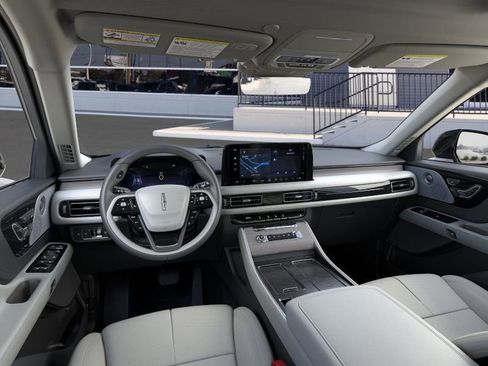 New 2026 Lincoln Aviator Reserve image 9