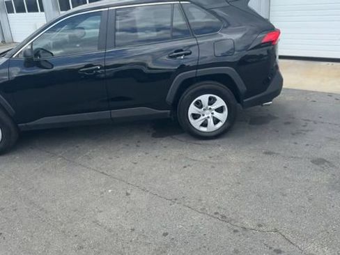 Used 2025 Toyota RAV4 LE FWD image 8
