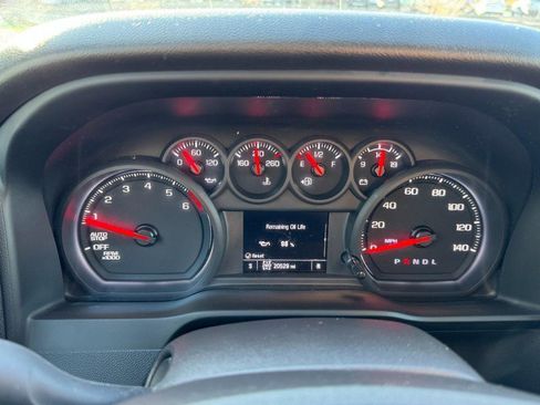 Used 2024 Chevrolet Silverado 1500 Custom image 26