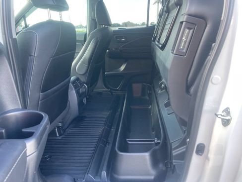 Used 2023 Honda Ridgeline RTL-E image 13