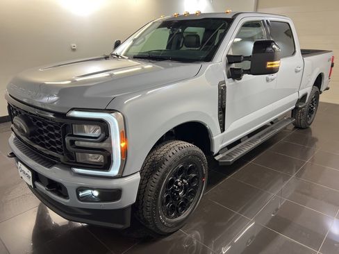 New 2026 Ford F350 Lariat w/ Black Appearance Package image 3