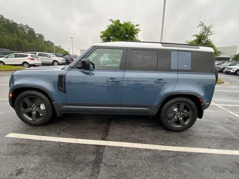 Used 2020 Land Rover Defender 110 HSE AWD/4WD image 4