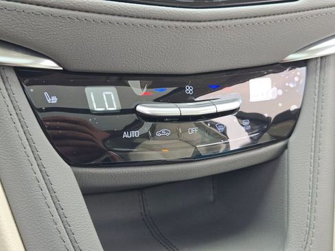 New 2025 Cadillac XT5 Premium Luxury image 30