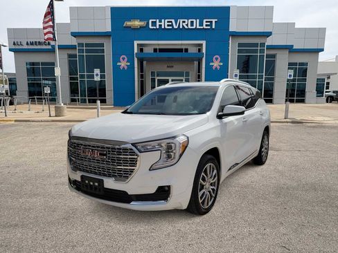 Used 2023 GMC Terrain Denali image 1