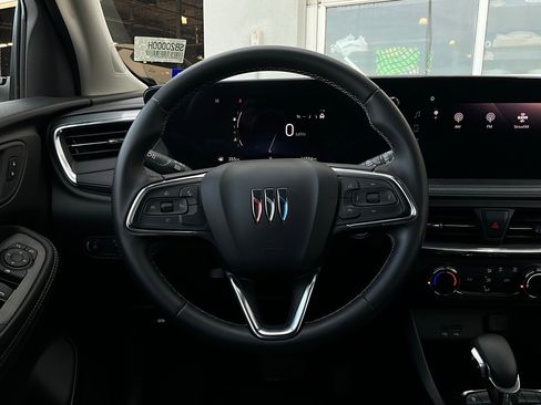 Used 2025 Buick Encore GX Preferred image 31