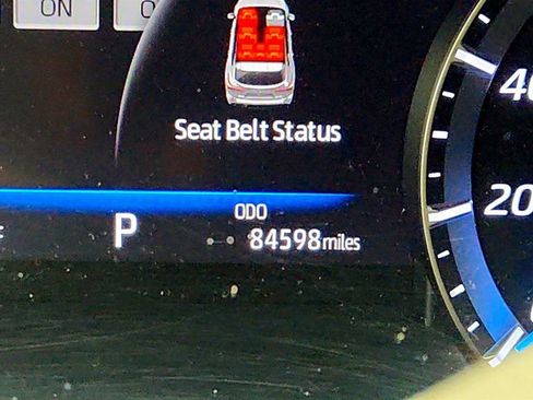 Used 2020 Toyota Highlander Platinum image 16