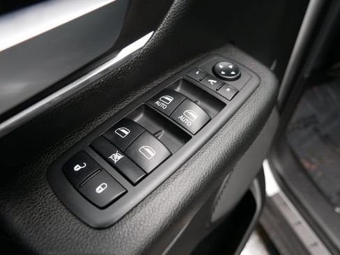 Used 2019 RAM 1500 Big Horn AWD/4WD image 19