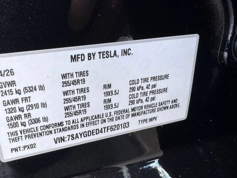 Used 2026 Tesla Model Y 2WD image 32