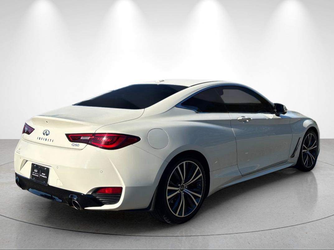 Used 2022 INFINITI Q60 3.0t Luxe w/ Essential Package RWD image 5