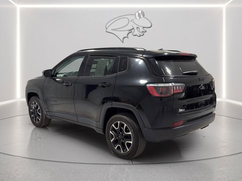 Used 2019 Jeep Compass Sport AWD/4WD image 3
