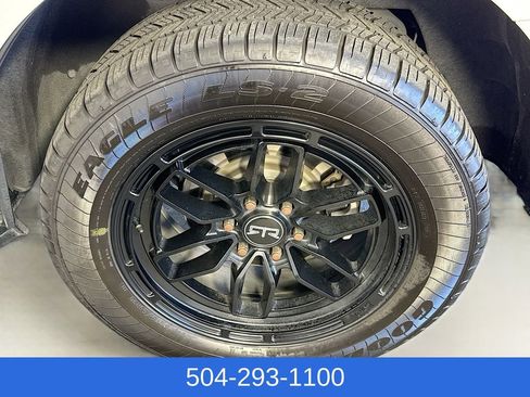 Used 2022 Ford Expedition XLT image 33