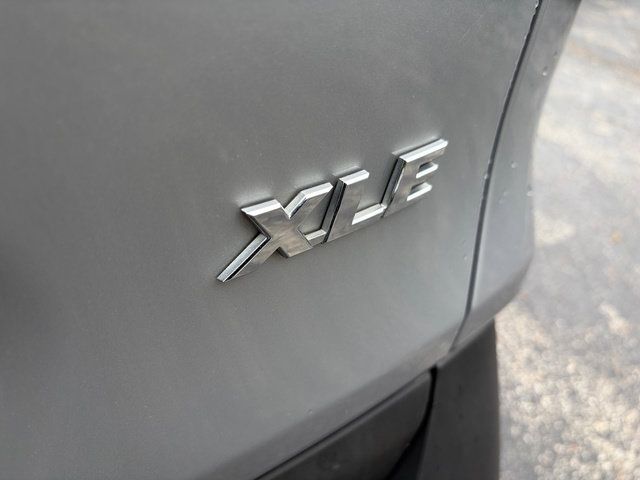 Used 2019 Toyota RAV4 XLE FWD image 10