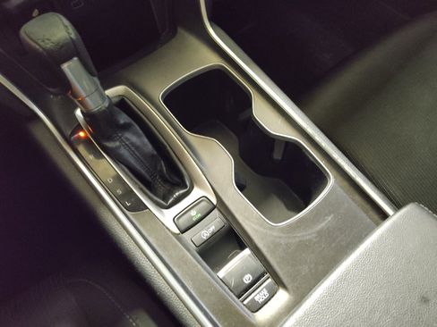 Used 2021 Honda Accord LX image 26