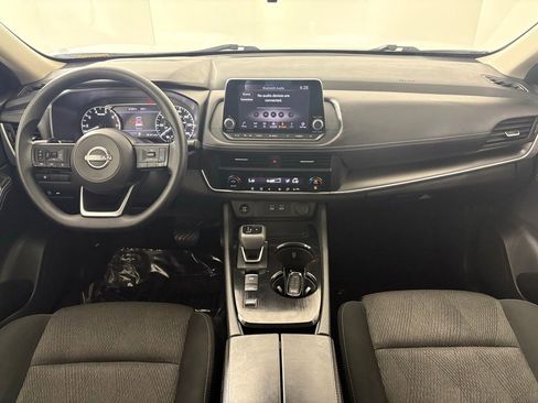 Used 2024 Nissan Rogue SV image 35