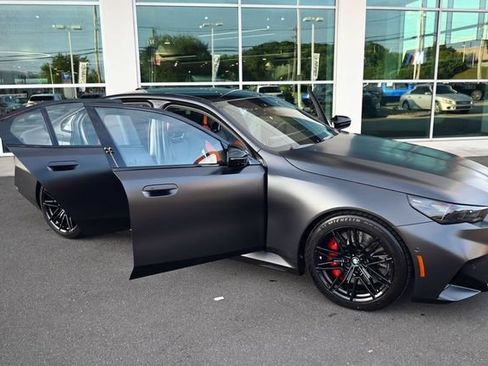 Used 2026 BMW M5 w/ Executive Package AWD/4WD image 34
