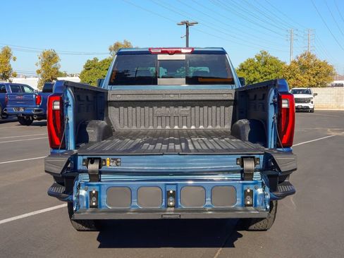 New 2026 GMC Sierra 3500 Denali w/ Denali Reserve Package image 9