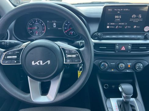 Used 2023 Kia Forte LXS w/ LXS Technology Package image 14