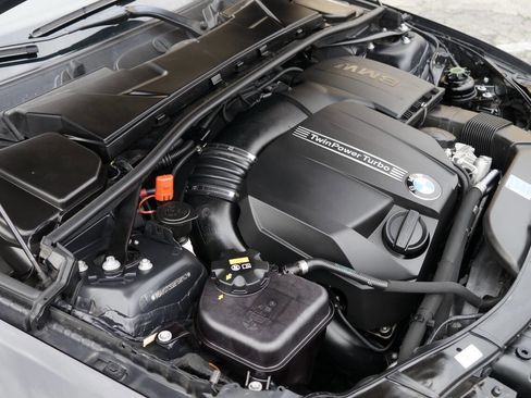 Used 2011 BMW 335i Coupe image 14