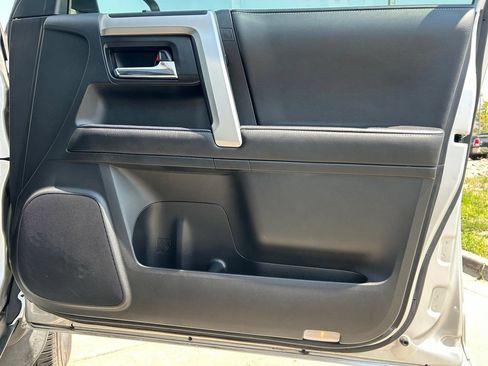 Used 2021 Toyota 4Runner SR5 Premium w/ Moonroof Package AWD/4WD image 30