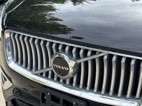 Used 2024 Volvo XC90 B5 Plus image 29