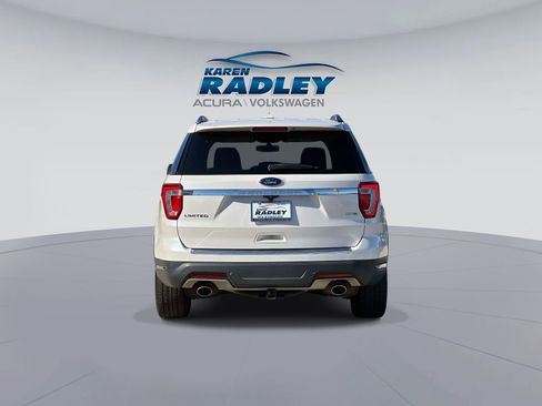 Used 2019 Ford Explorer Limited image 3