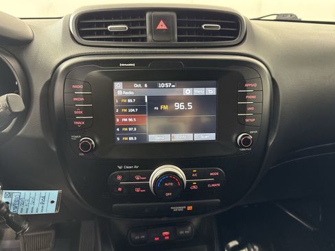 Used 2019 Kia Soul w/ Convenience Package image 25