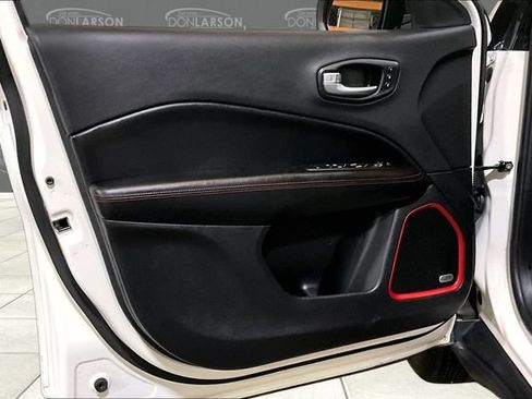 Used 2021 Jeep Compass Trailhawk w/ Sun and Sound Group AWD/4WD image 11