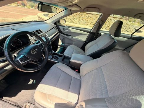 Used 2017 Toyota Camry SE FWD image 13