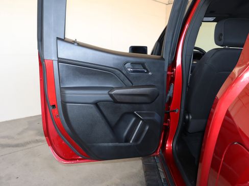 Used 2024 Chevrolet Colorado LT w/ Advanced Trailering Package image 38