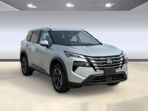 Used 2025 Nissan Rogue SV FWD image 7