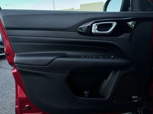 New 2026 Jeep Compass Latitude w/ Sun and Sound Group image 13