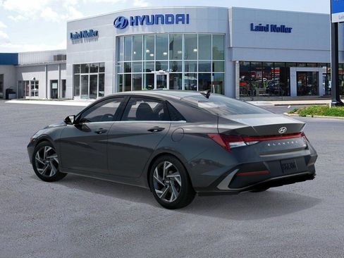 New 2026 Hyundai Elantra Limited image 5